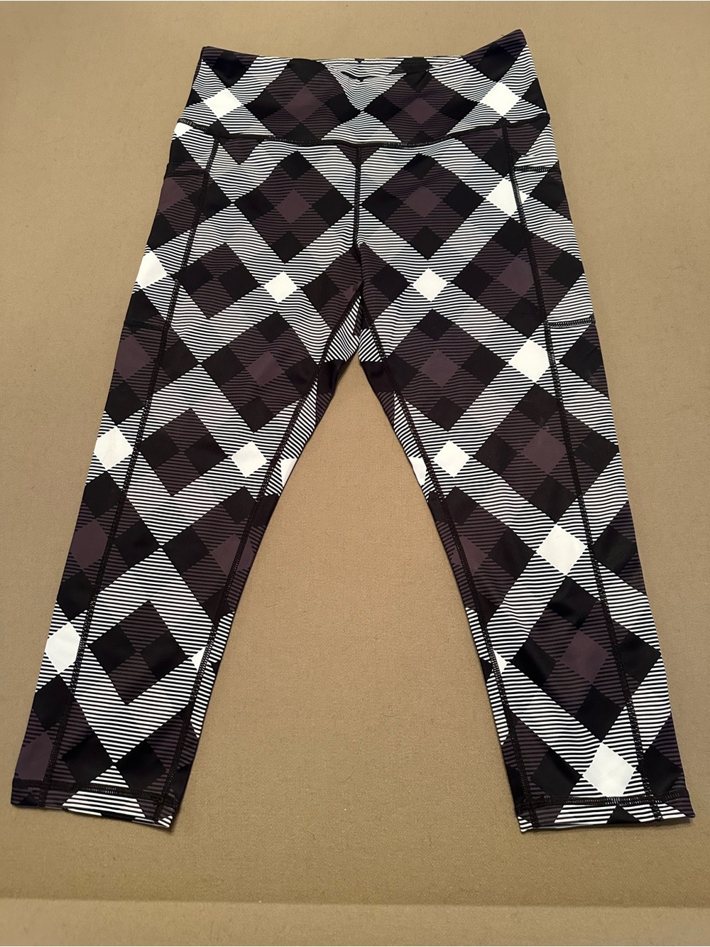 Women’s Constantly Varied Gear purple, White & Gray Plaid Capri Leggings